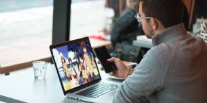 Udah Tua Kok Masih Nonton Anime?