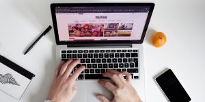 Kebahagiaan Seorang Penulis