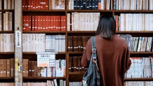 Benarkah Era Toko Buku akan Segera Berakhir?